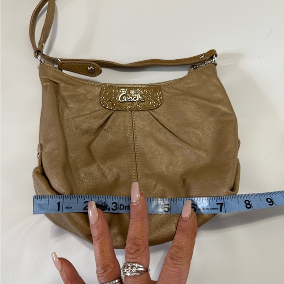 Coach “Ashely” leather swing pack Brown Leather crossbody bag - small - Picture 3 of 8